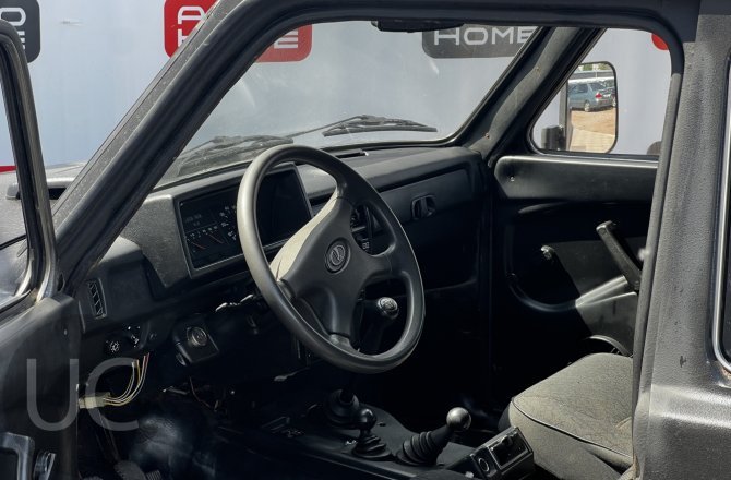 подержанный авто Lada (ВАЗ) 2131 (4x4) 2005 года