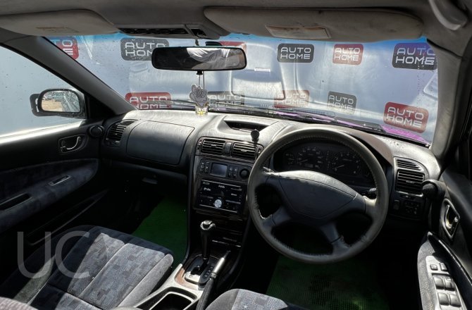 подержанный авто Mitsubishi Legnum 1998 года