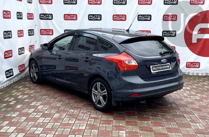 Ford Focus 2011 года за 590 000 рублей