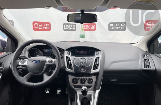 объявление о продаже Ford Focus 2011 года