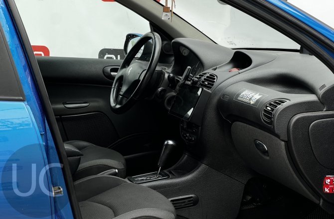 объявление о продаже Peugeot 206 2007 года