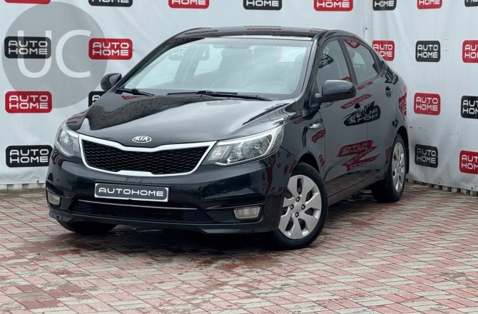 подержанный авто Kia Rio 2013 года