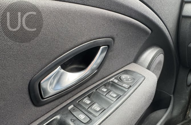 фотографии Renault Megane