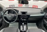 фотографии Opel Astra