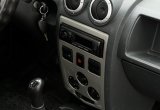 купить б/у автомобиль Renault Logan 2009 года