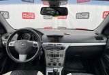 фотографии Opel Astra