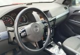 подержанный авто Opel Astra 2010 года