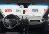 фотографии Renault Logan