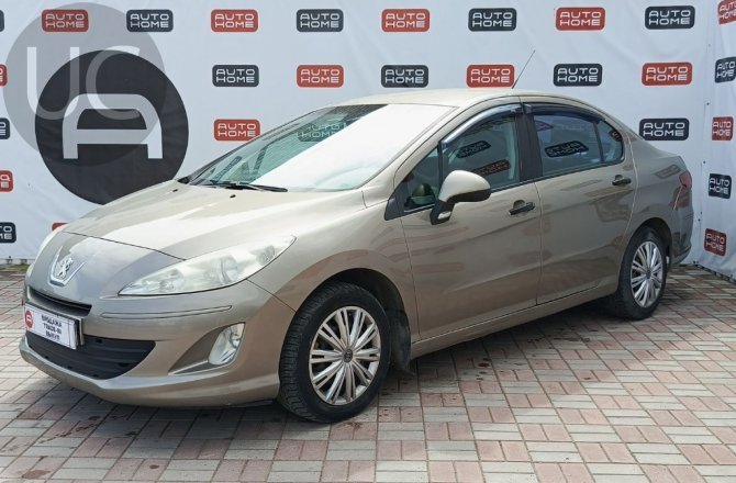 подержанный авто Peugeot 408 2012 года