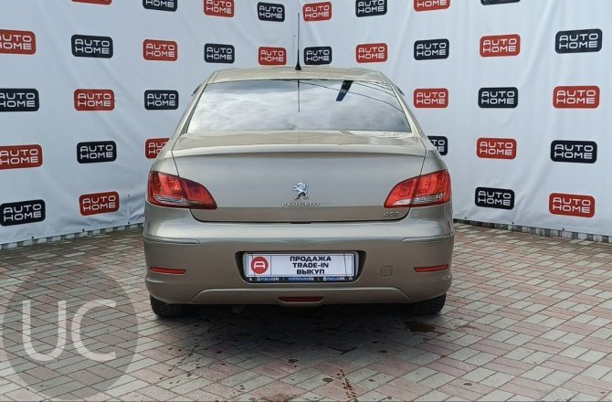 купить б/у автомобиль Peugeot 408 2012 года