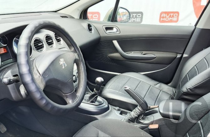 фотографии Peugeot 408