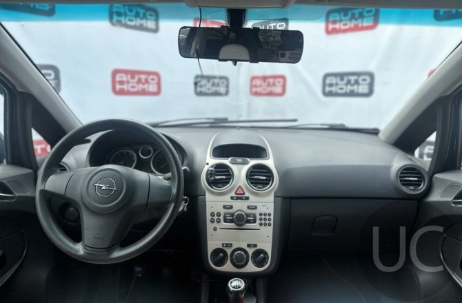 фотографии Opel Corsa