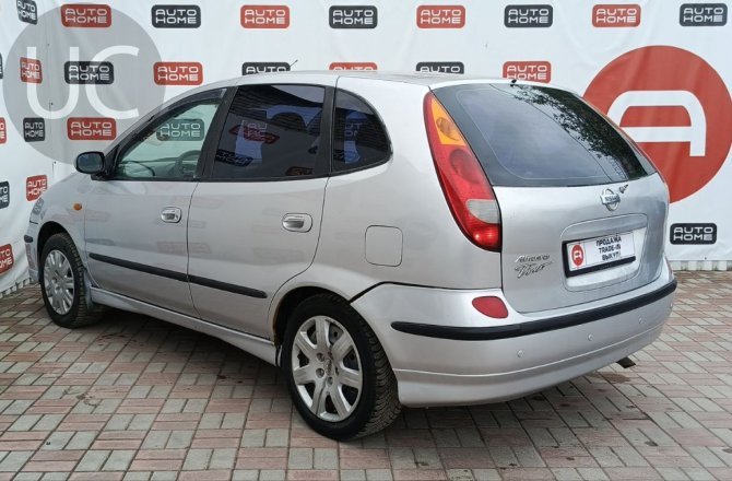 купить Nissan Almera Tino с пробегом, 2002 года