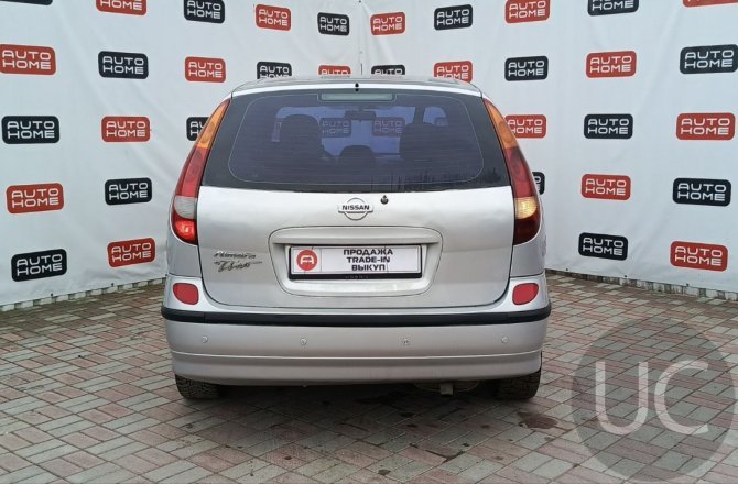 купить б/у автомобиль Nissan Almera Tino 2002 года