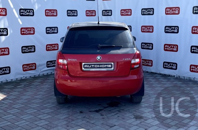 купить б/у автомобиль Skoda Fabia 2013 года