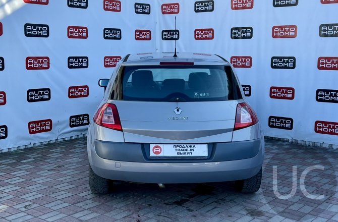 подержанный авто Renault Megane 2003 года