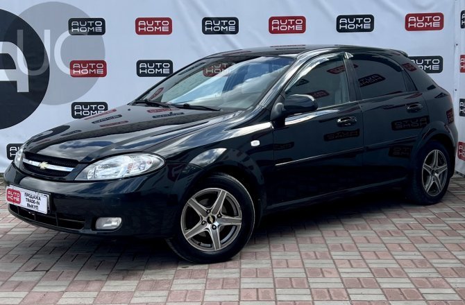 подержанный авто Chevrolet Lacetti 2008 года