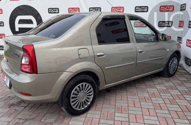 Renault Logan 2012 года за 319 999 рублей