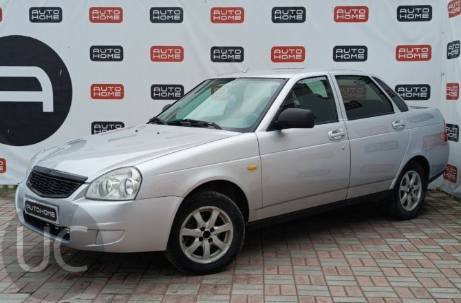 подержанный авто Lada (ВАЗ) Priora 2012 года