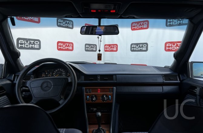 фотографии Mercedes-Benz E-Class