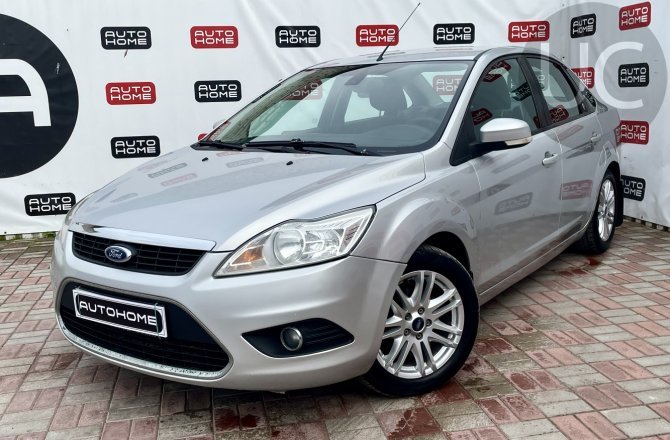 подержанный авто Ford Focus 2008 года