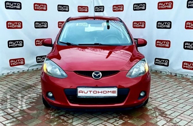 фотографии Mazda 2