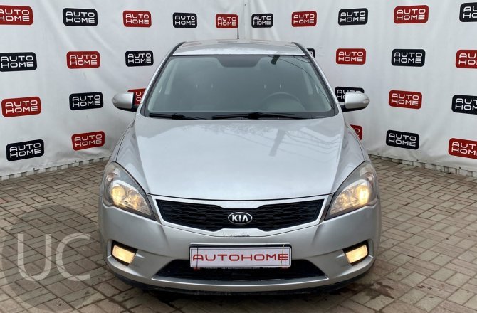 фотографии Kia Ceed
