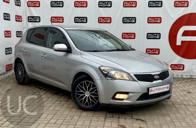 объявление о продаже Kia Ceed 2012 года