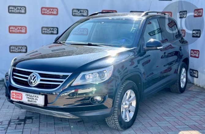 подержанный авто Volkswagen Tiguan 2008 года