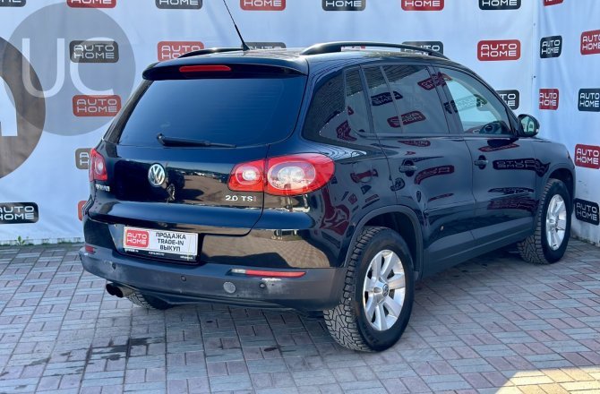 Volkswagen Tiguan 2008 года за 729 900 рублей
