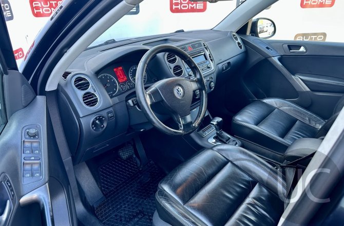 подержанный авто Volkswagen Tiguan 2008 года
