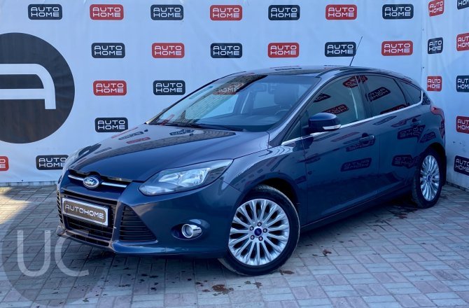 подержанный авто Ford Focus 2011 года