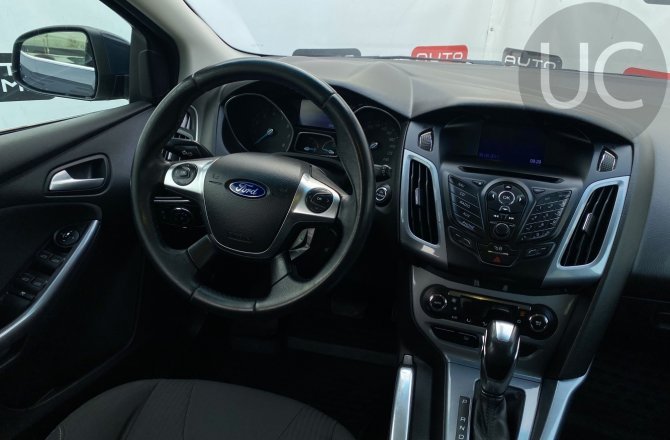 объявление о продаже Ford Focus 2011 года