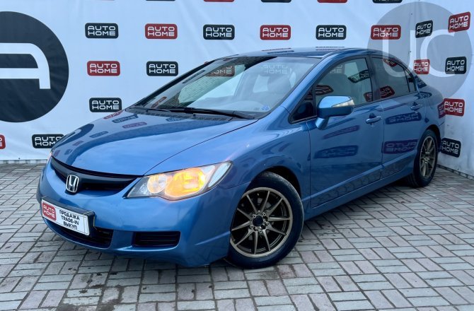 подержанный авто Honda Civic 2008 года