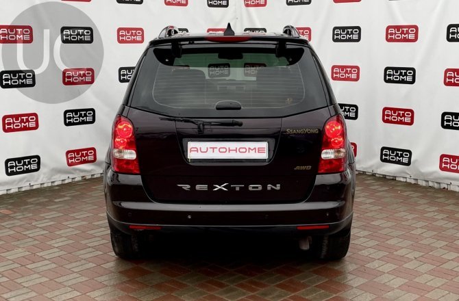 купить б/у автомобиль Ssang Yong Rexton 2010 года