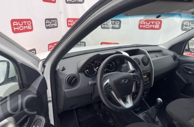 фотографии Lada (ВАЗ) Largus