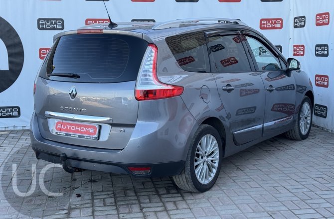 купить Renault Scenic с пробегом, 2013 года