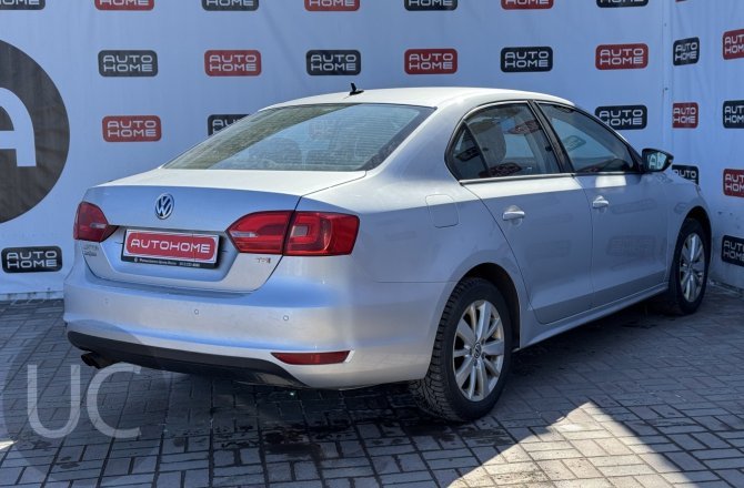 купить Volkswagen Jetta с пробегом, 2013 года