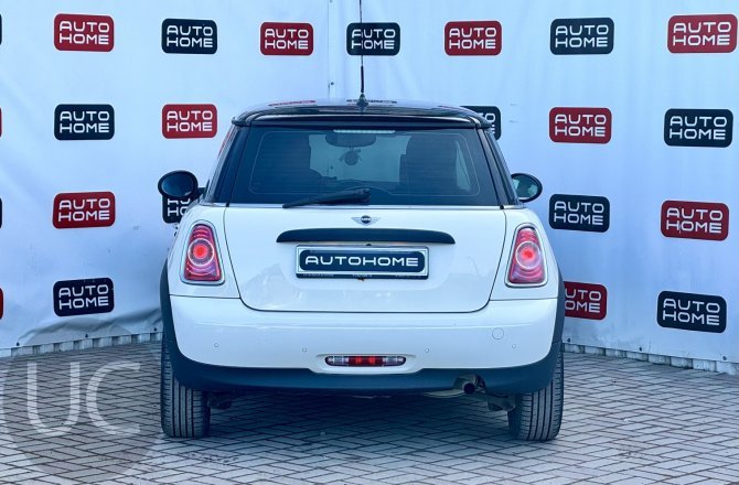 купить б/у автомобиль MINI Hatch 2011 года