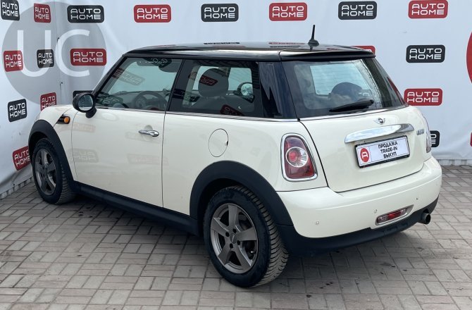 купить MINI Hatch с пробегом, 2010 года