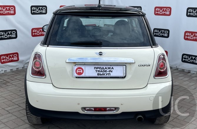 купить б/у автомобиль MINI Hatch 2010 года