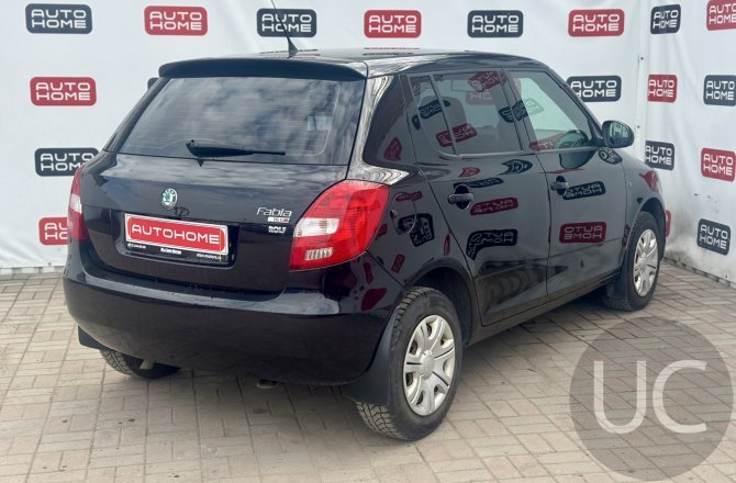 Skoda Fabia 2011 года за 629 900 рублей