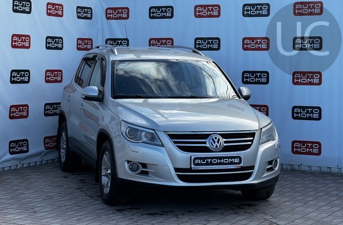 объявление о продаже Volkswagen Tiguan 2010 года