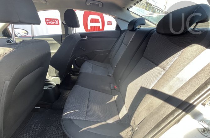 купить Hyundai Solaris с пробегом, 2018 года