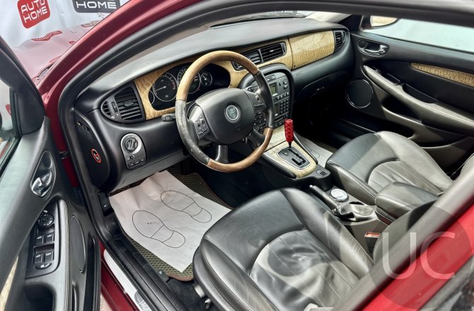 Jaguar X-Type 2005 года за 649 900 рублей
