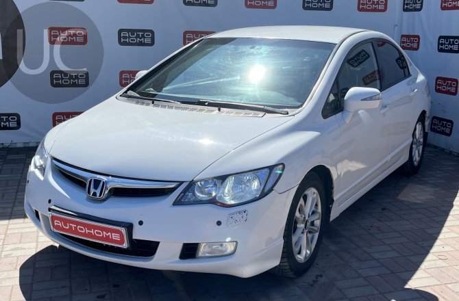 подержанный авто Honda Civic 2008 года