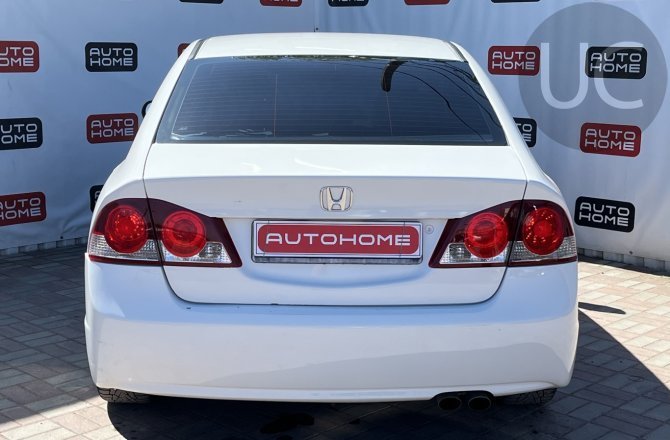 купить б/у автомобиль Honda Civic 2008 года