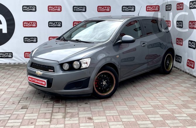 подержанный авто Chevrolet Aveo 2013 года