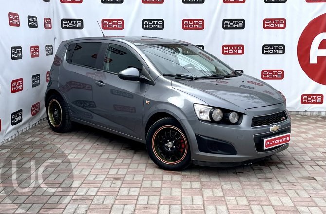 объявление о продаже Chevrolet Aveo 2013 года