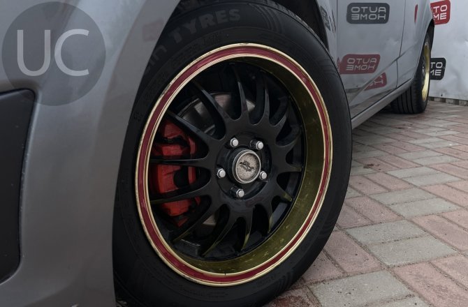 объявление о продаже Chevrolet Aveo 2013 года